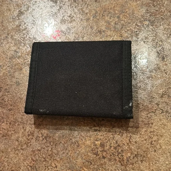 4/$20 Wallet: Leather front with birds - Picture 4 of 5